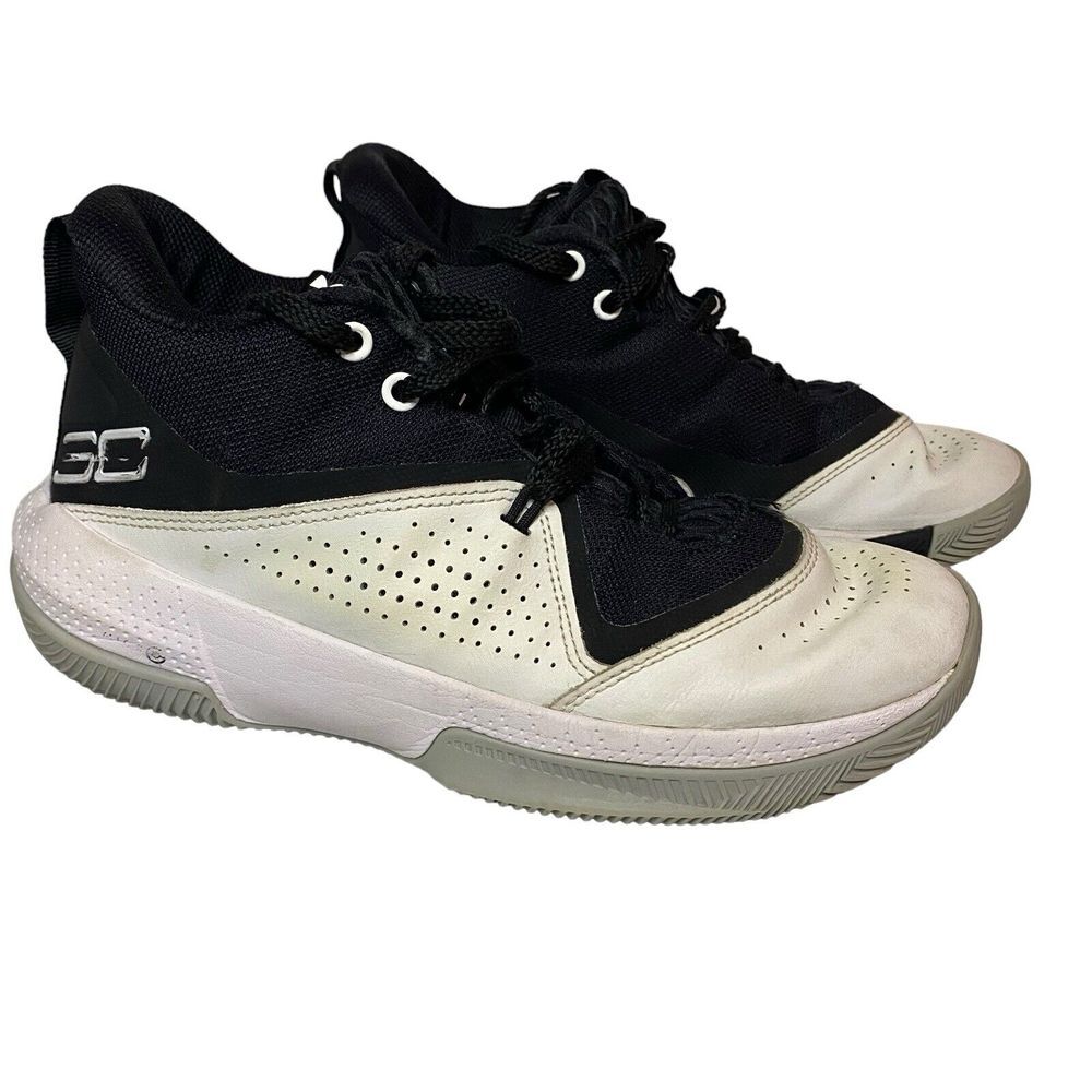 Under Armour SC‎ 3ZERO IV M8.5/W10 Basketball Shoes Black/White 3023917-002